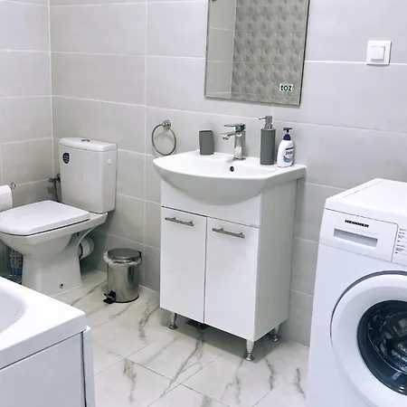 Lägenhet Rezerva Un Val- Zona Lidl Mamaia Nord-complex Almar