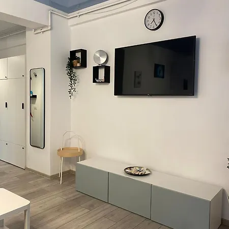 Lägenhet Rezerva Un Val- Zona Lidl Mamaia Nord-complex Almar *