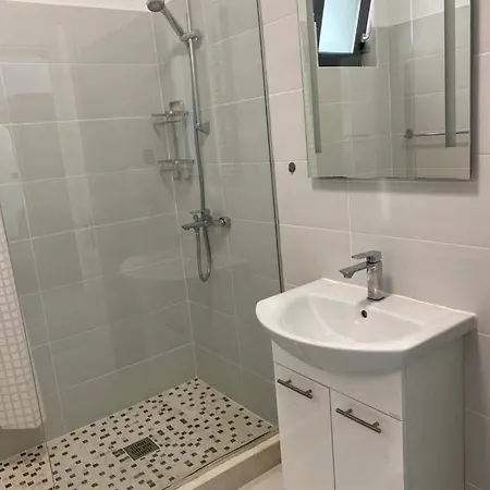 Rezerva Un Val- Zona Lidl Mamaia Nord-complex Almar Lägenhet *