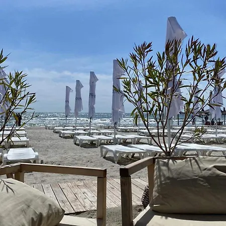 Rezerva Un Val- Zona Lidl Mamaia Nord-complex Almar Năvodari